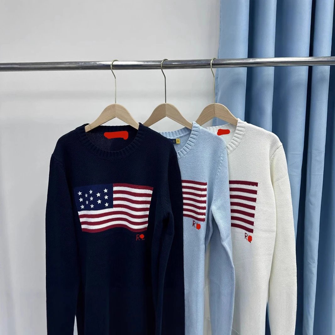,,USA" Knit Sweater