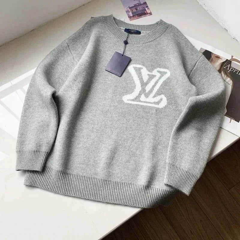 ,,VL" Knit Sweater