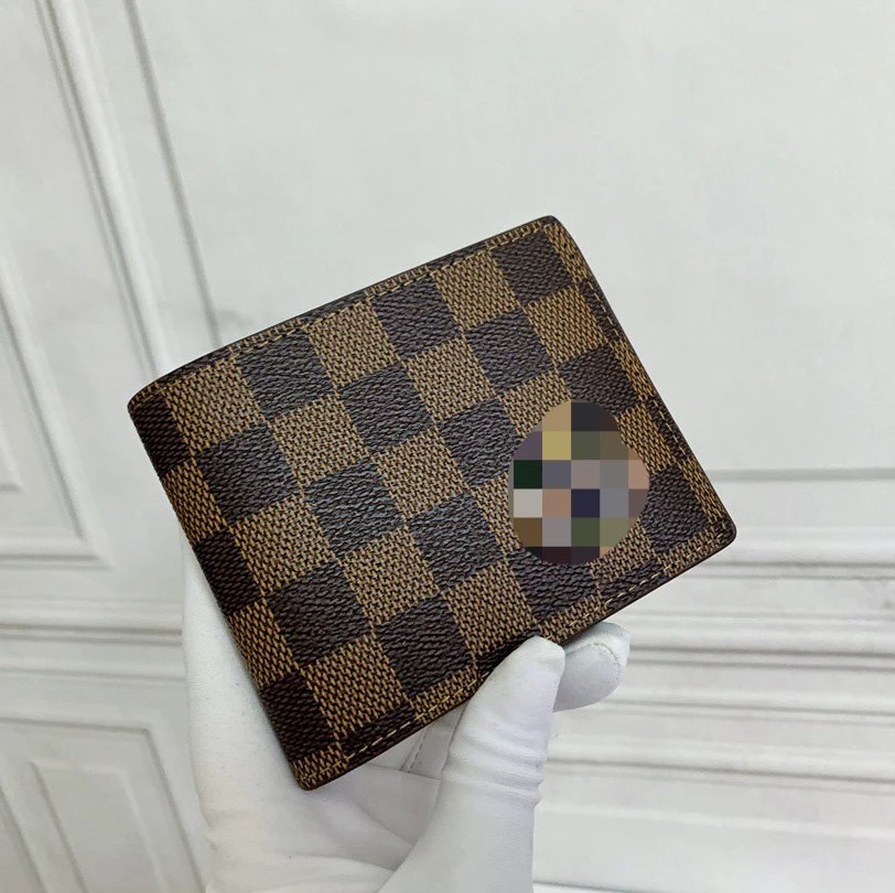 ,,LV" Wallet